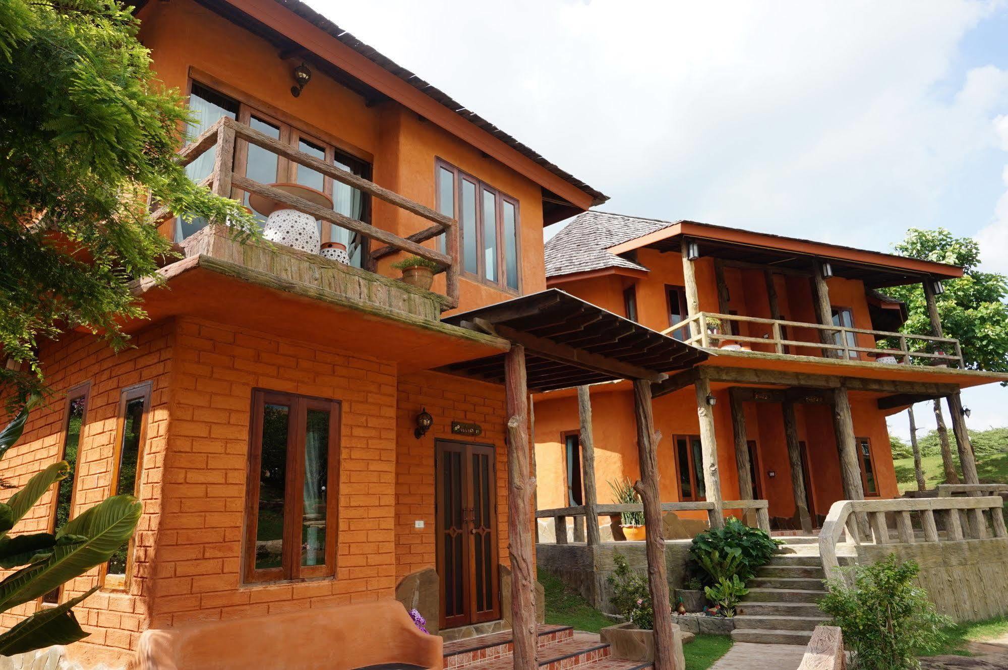 Baandin Wangnaamkeaw Hotel Wang Nam Khiao Exterior foto